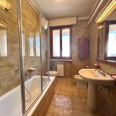 Apartment Casa Nonna Tina A 700 M Dalla Torre Di